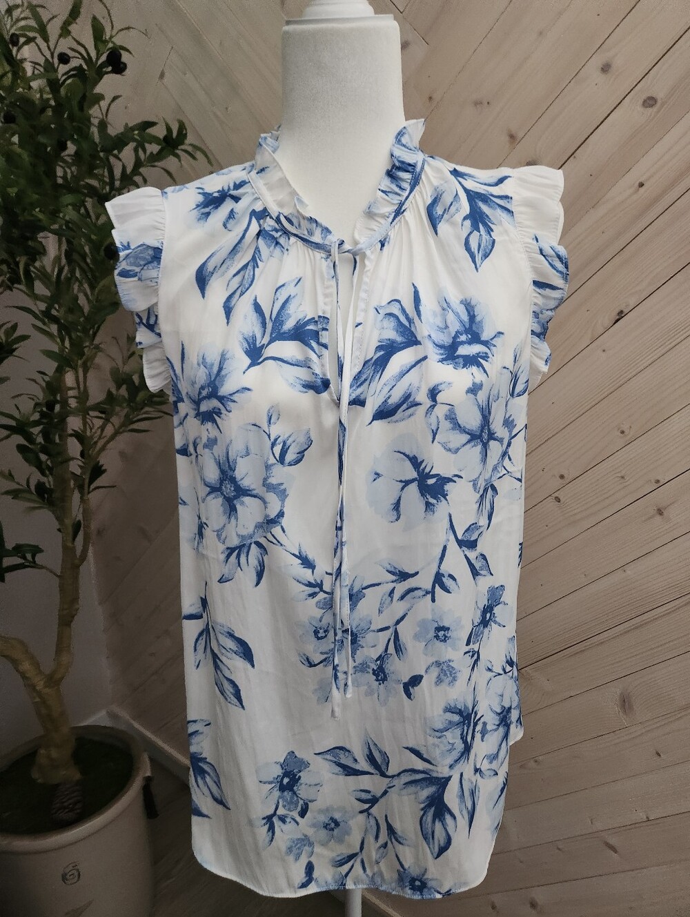 Silky Ruffle Collar And Sleeve blouse